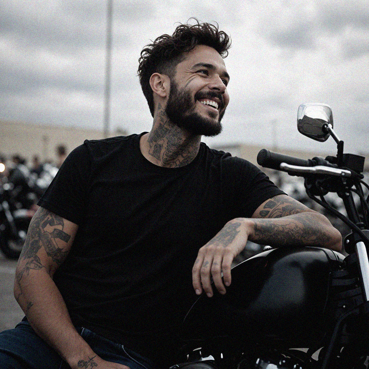 DROP 02 · DON'T LOSE YOUR SPARK — PLAYERA HOMBRE