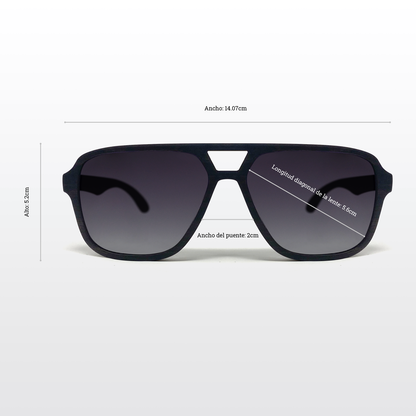 Lentes solares de madera de capas de ébano con lentes polarizados color humo. Actitud Libre. Eres implacable, te gusta la libertad y compartir con aquellos que se cruzan en tu camino. Lentes Solares de Madera Jinete.